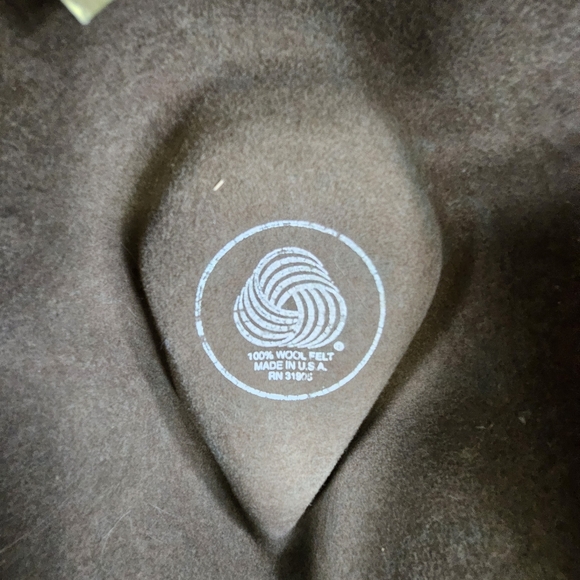Wool fedora with feather size small - Picture 12 of 16